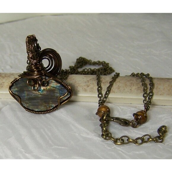 Artisan Design Copper Wire Wrapped Labradorite Pendant Necklace Jewelry OOAK - Picture 9 of 10